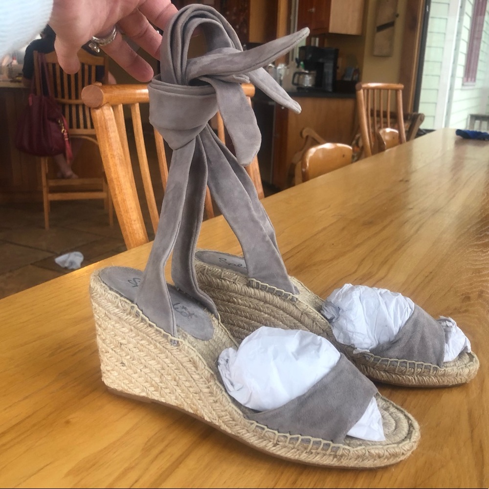 Splendid light gray suede espadrille sandals
